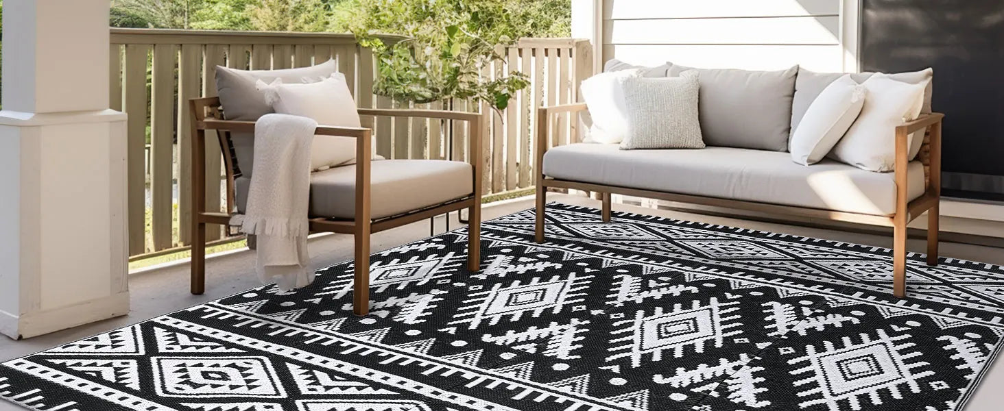 Kitinjoy Waterproof Outdoor Rug – Reversible Plastic Straw Boho Patio & RV Mat