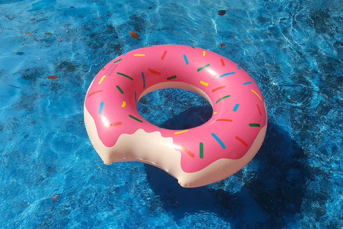 Rooxin Inflatable Donut Swim Ring – Pool Float for Kids & Adults