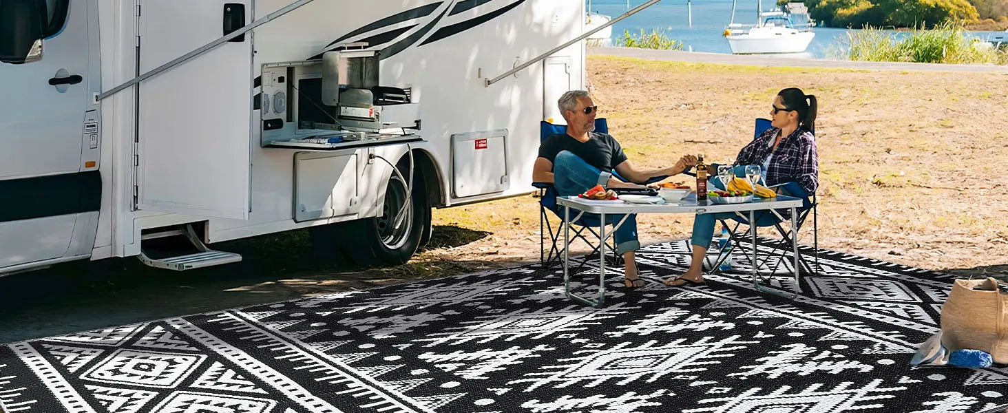 Kitinjoy Waterproof Outdoor Rug – Reversible Plastic Straw Boho Patio & RV Mat